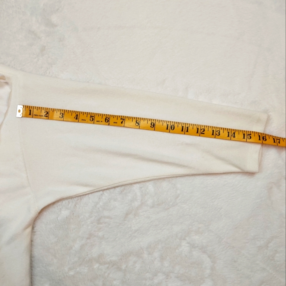 Love + Lace Cream Eiffel Tower & Lady Winter Scene Ruffle Detail Sweatshirt 3X - Picture 7 of 11
